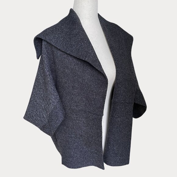Saks Fifth Avenue Jackets & Blazers - Vtg Saks Fifth Avenue Gray Origami Cocoon Open Front Fleece Wrap Jacket XS